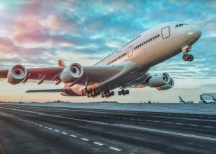 How do I get to an Expedia agent?